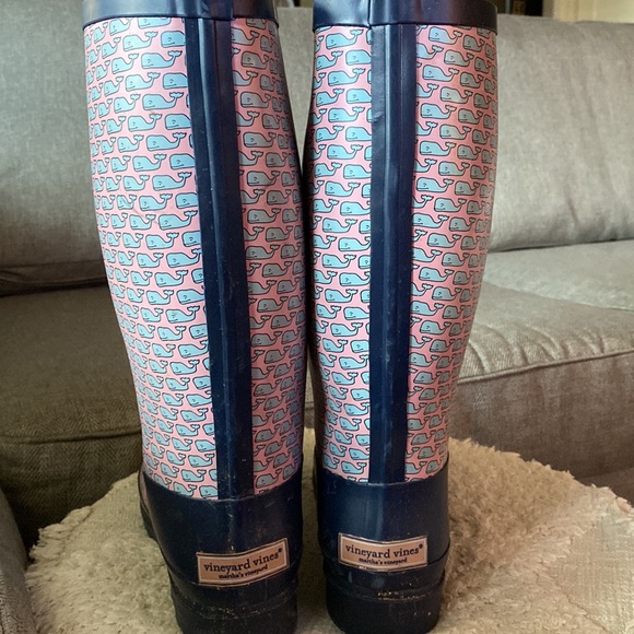 Vineyard Vines Rain Boots - Picture 4 of 15